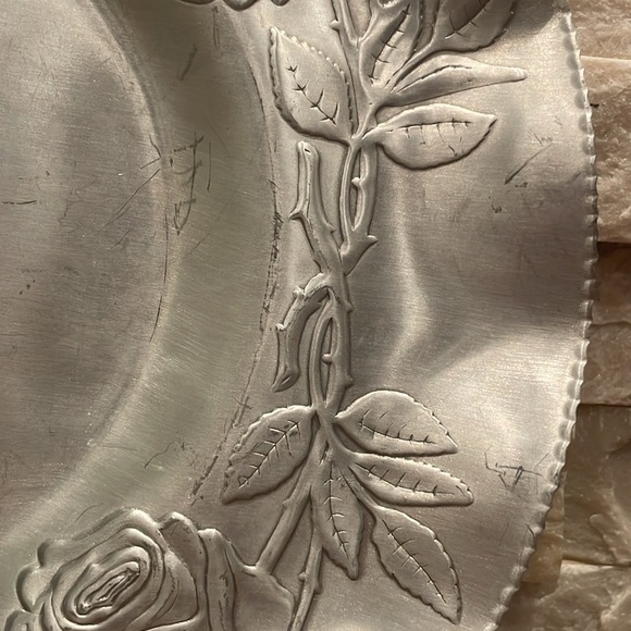 Vintage Mid Century Hammered Aluminum Decorative Silver Rose Serving Tray - Picture 3 of 6